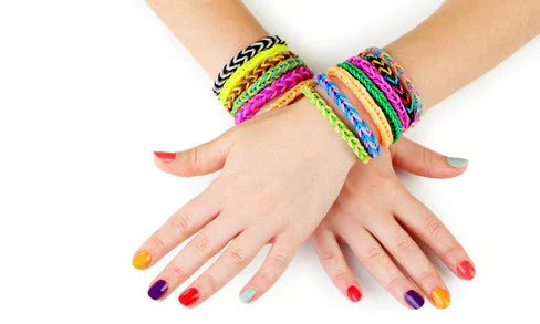 600pcs Loom Rubber Bands Kit – Rainbow Rubber Bands for Kids DIY Bracelet Making or Hair Accessories – Fun Creative Craft Toy Gift