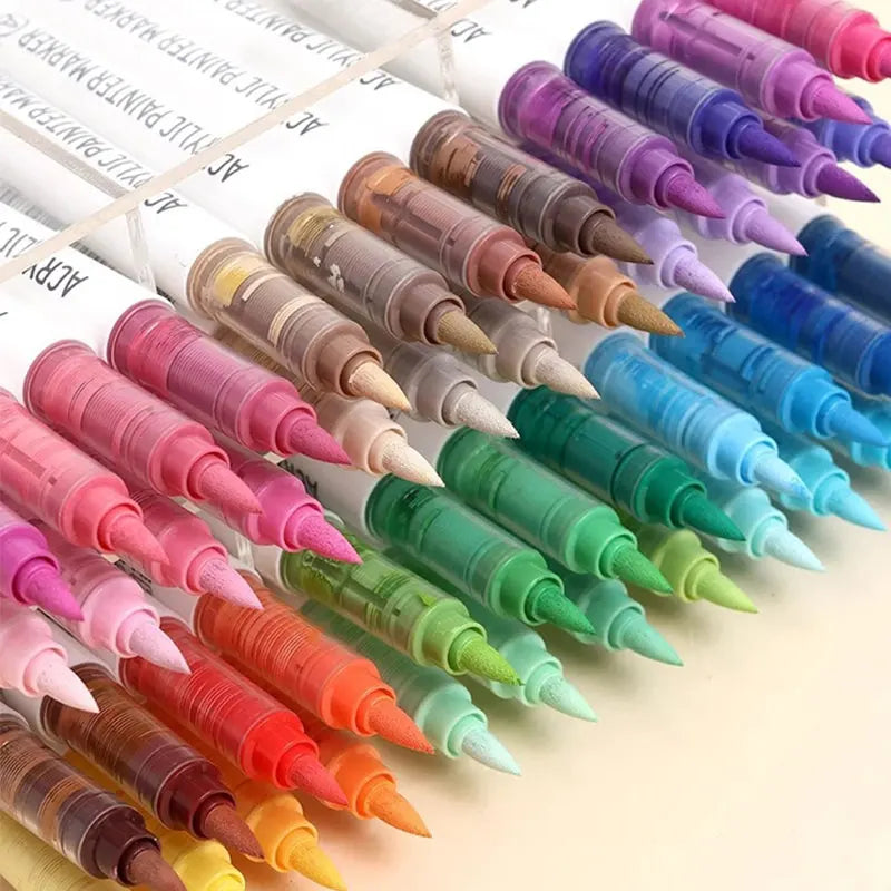 Languo 9-Piece Soft Brush Acrylic Marker Pen Set – DIY Art Markers for Hand Drawing, Painting, and Graffiti (M720)