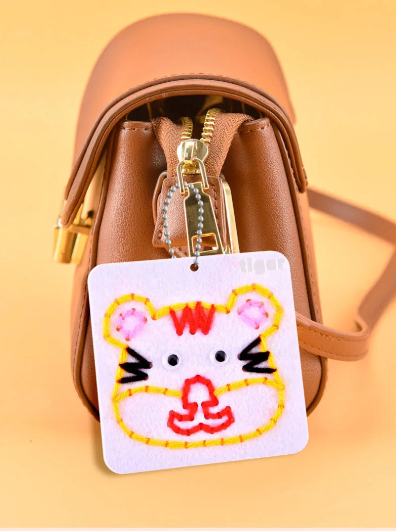 Montessori Non-woven Fabric Lacing Toys for Toddlers Kids Cartoon Animal Sewing Kit Fine Motor Skill Busy Board DIY Art Craft