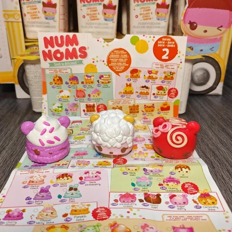 Num Noms Lipgloss Stamp Snow Cones Snackables Blind Box Collectible Toy Figures