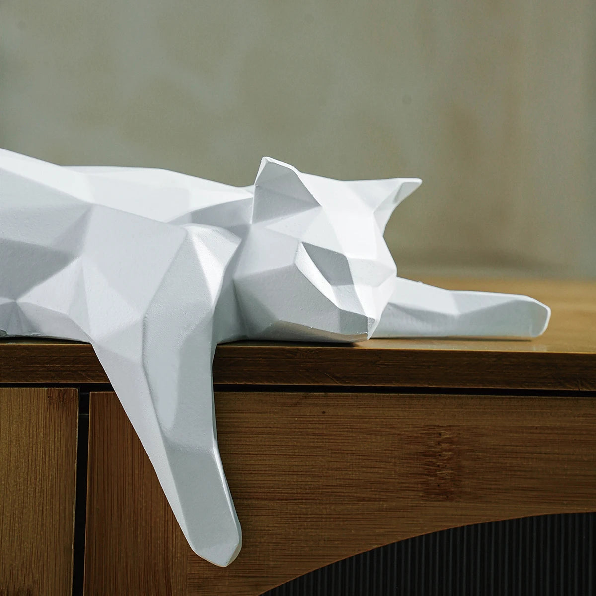 Geometric Cat Statue – Modern Black and White Figurine Sculpture for Home, Office, Table, or Shelf Decor (Lying Cat Design)