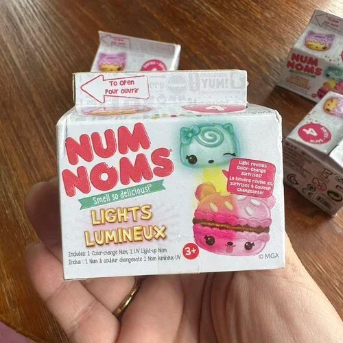 Num Noms Lipgloss Stamp Snow Cones Snackables Blind Box Collectible Toy Figures