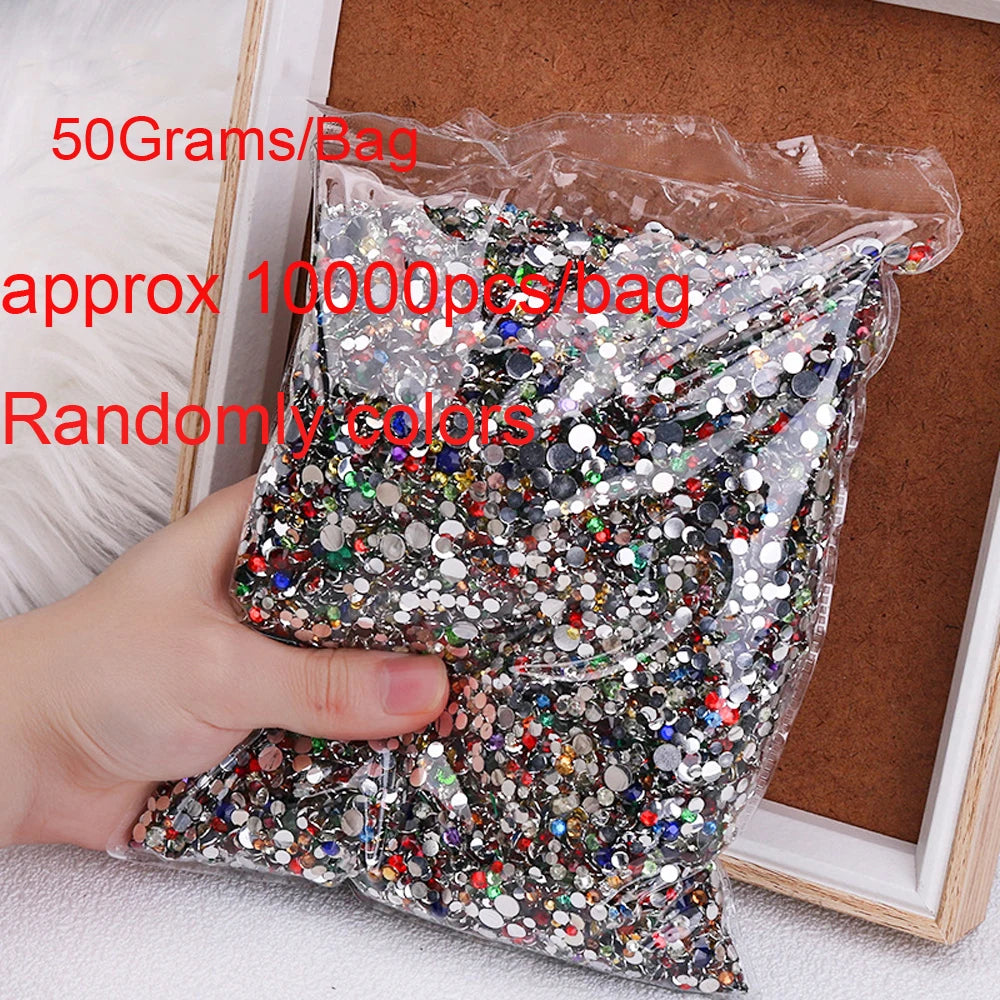 600pcs Kawaii Nail Charms – Mixed Flower, Moon, Bear & Bowknot Resin Rhinestones for Y2K Nail Art, DIY Manicure Decorations & Accessories